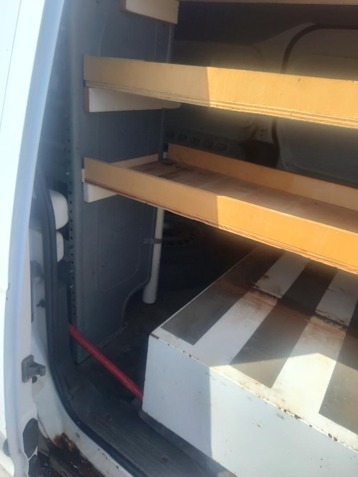Ford Transit Connect 114.6" XL w/o side or rear door glass 2011