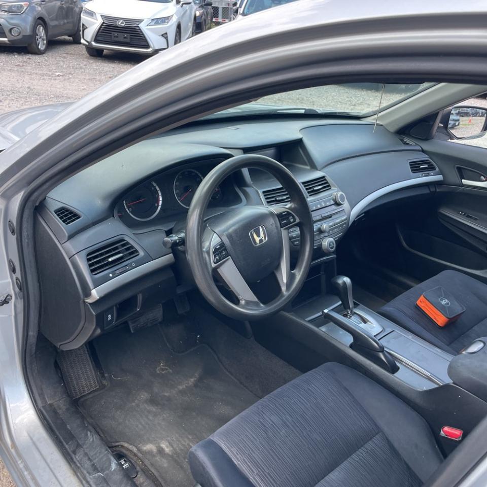 Honda Accord Sdn 4dr I4 Auto LX 2012