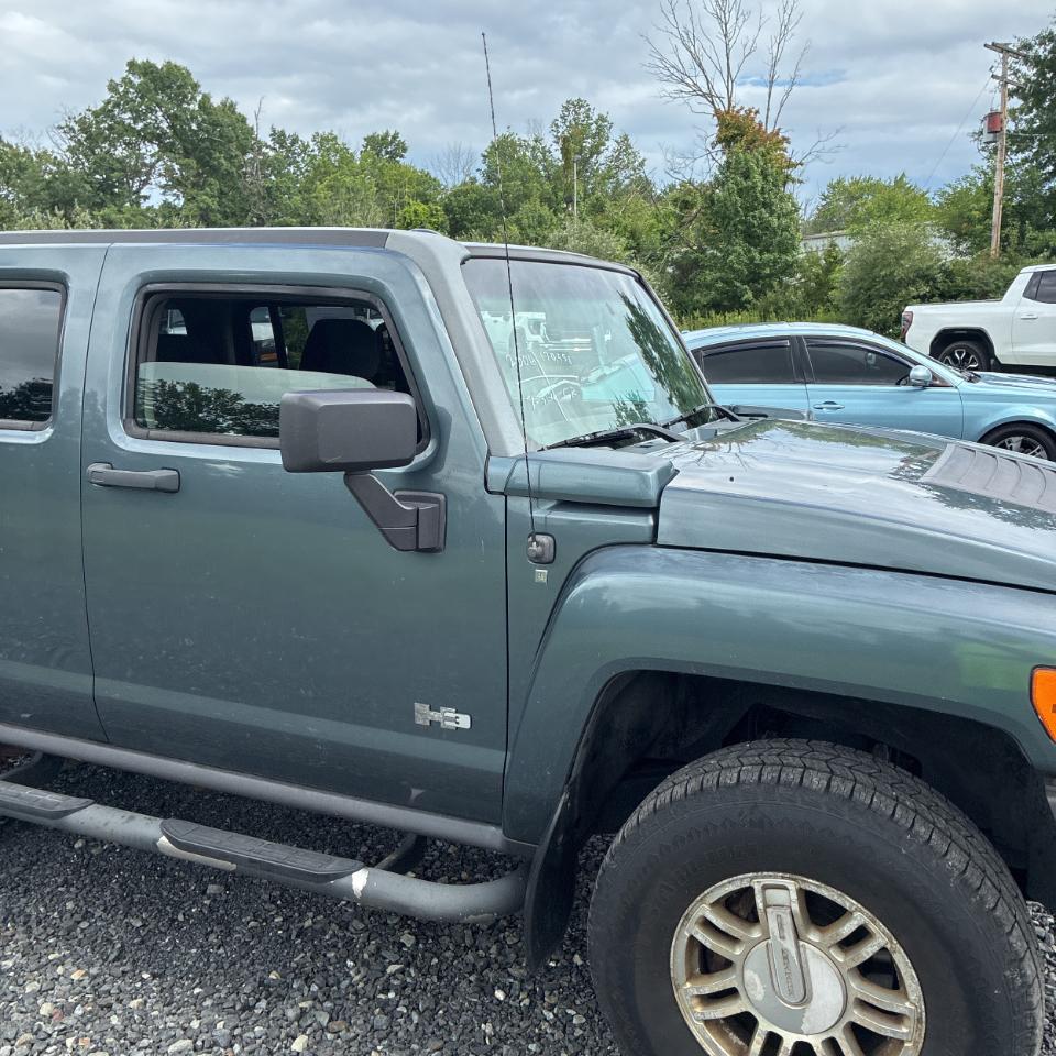 HUMMER H3 4dr 4WD SUV 2006