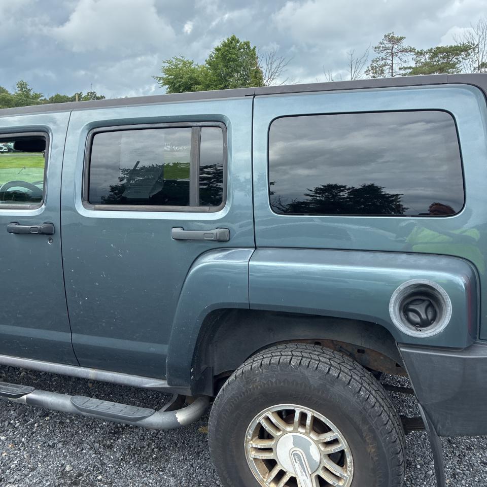 HUMMER H3 4dr 4WD SUV 2006