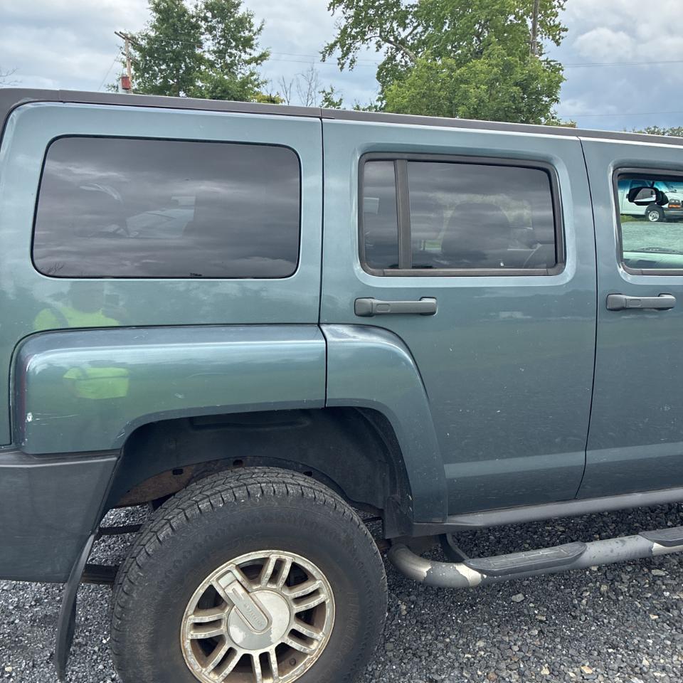 HUMMER H3 4dr 4WD SUV 2006