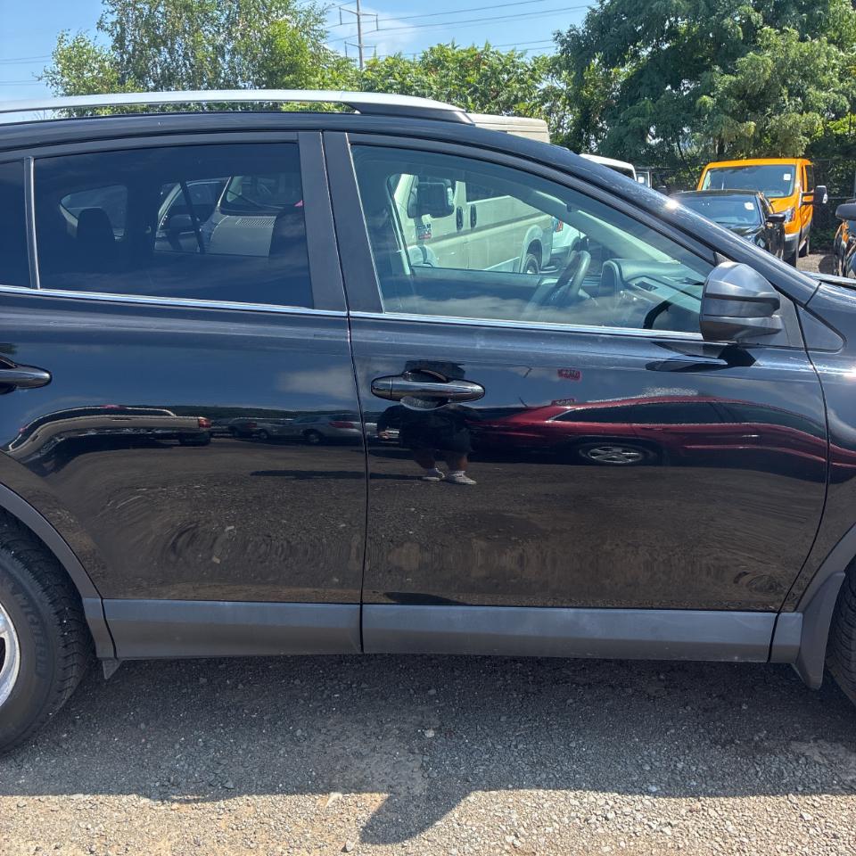 Toyota RAV4 AWD 4dr LE (Natl) 2016