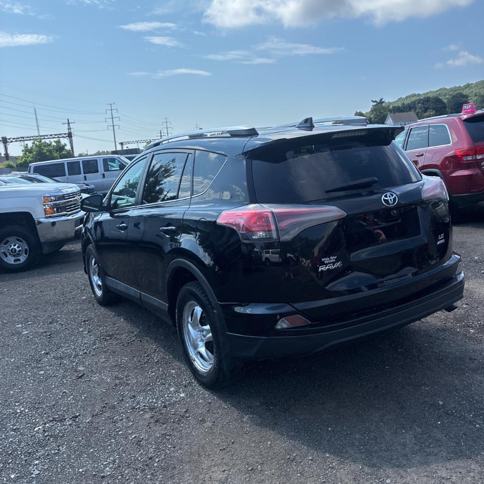 Toyota RAV4 AWD 4dr LE (Natl) 2016