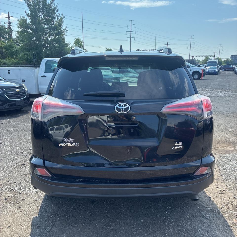 Toyota RAV4 AWD 4dr LE (Natl) 2016