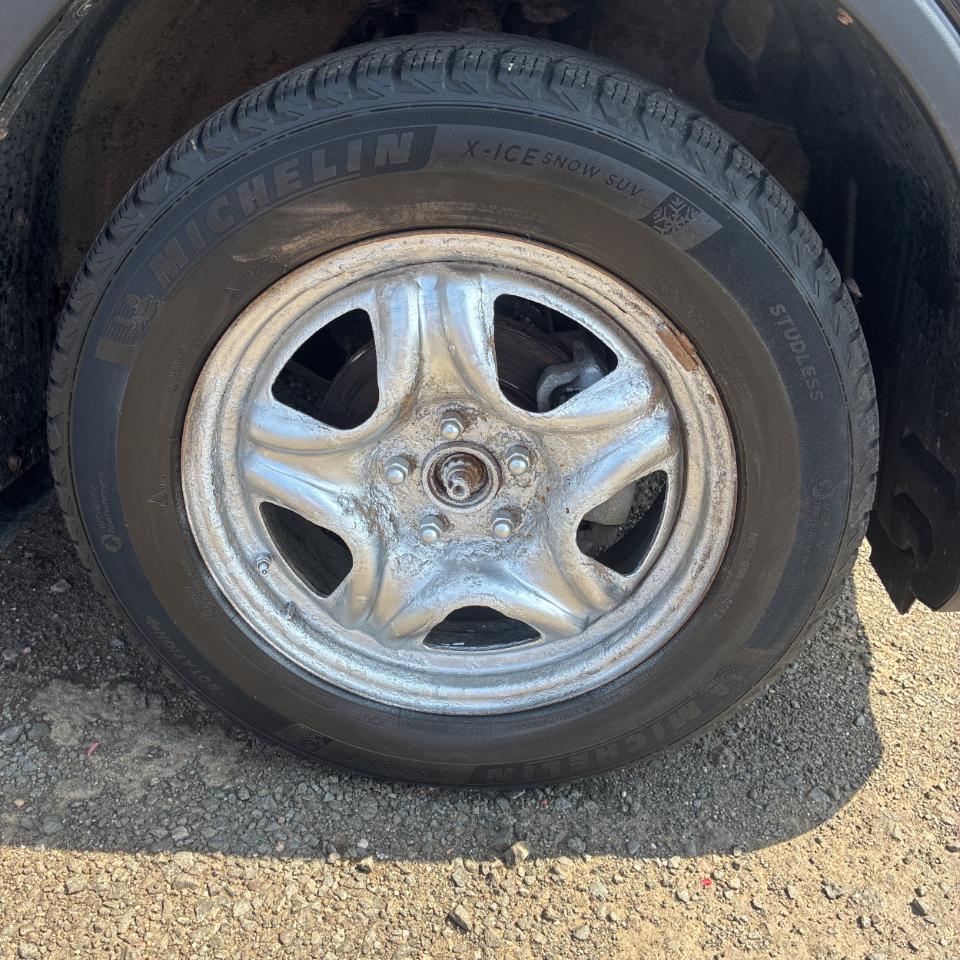 Toyota RAV4 AWD 4dr LE (Natl) 2016