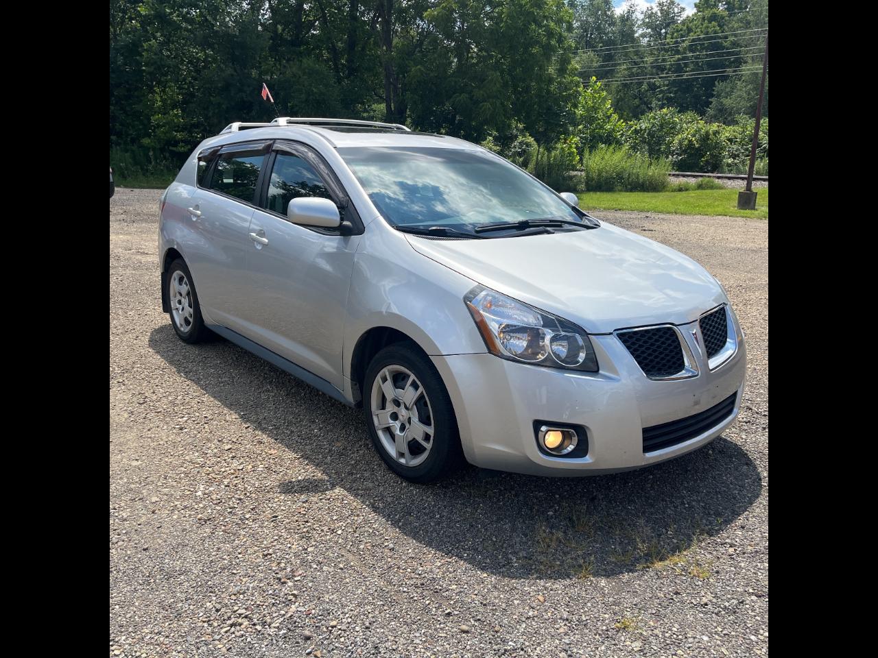 Pontiac Vibe 4dr HB AWD 2010