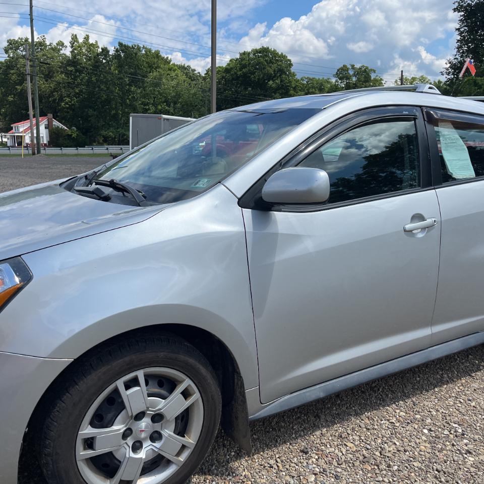Pontiac Vibe 4dr HB AWD 2010
