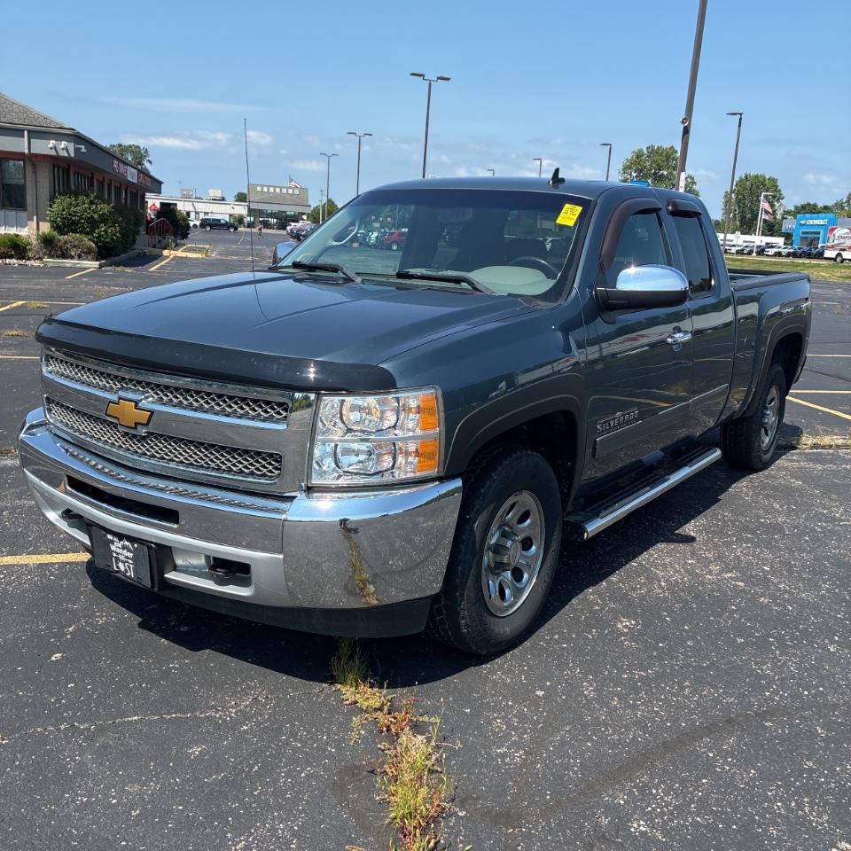 Chevrolet Silverado 1500 4WD Ext Cab 143.5" LS 2012