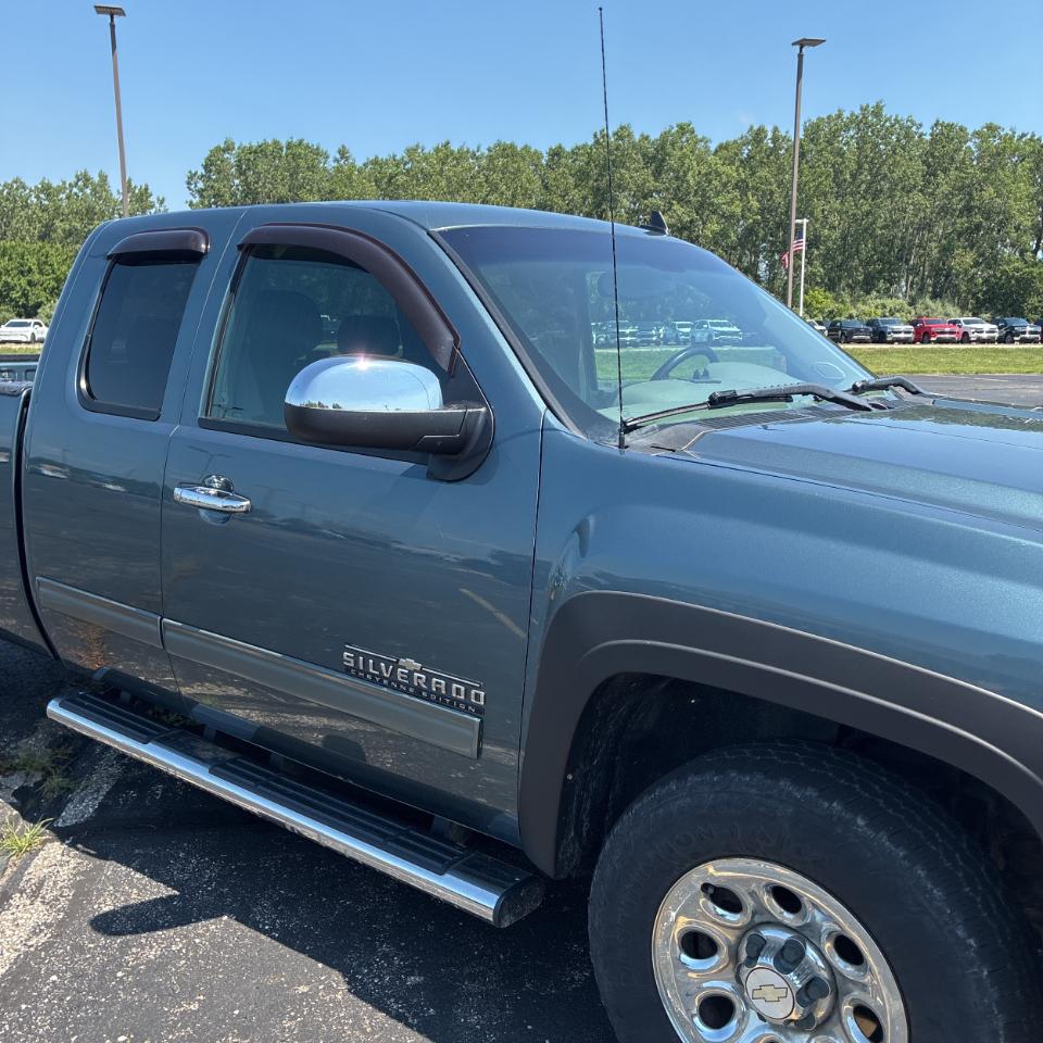 Chevrolet Silverado 1500 4WD Ext Cab 143.5" LS 2012