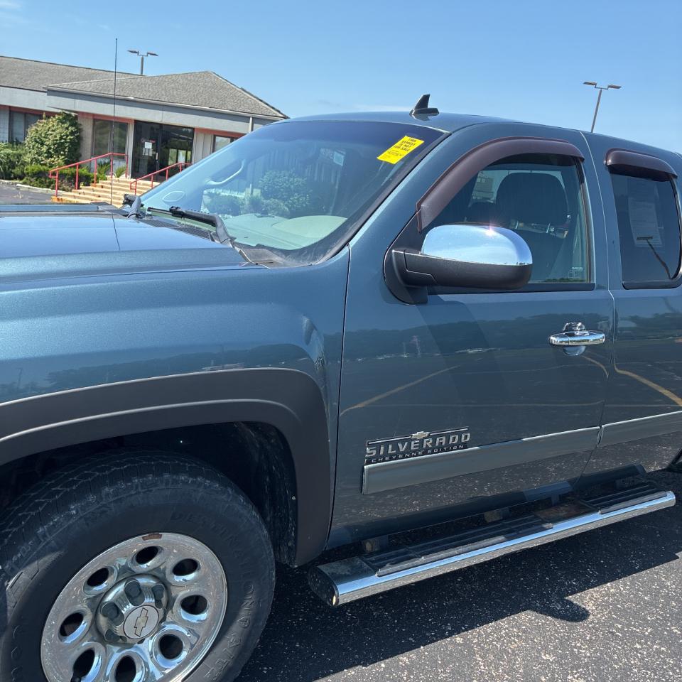 Chevrolet Silverado 1500 4WD Ext Cab 143.5" LS 2012