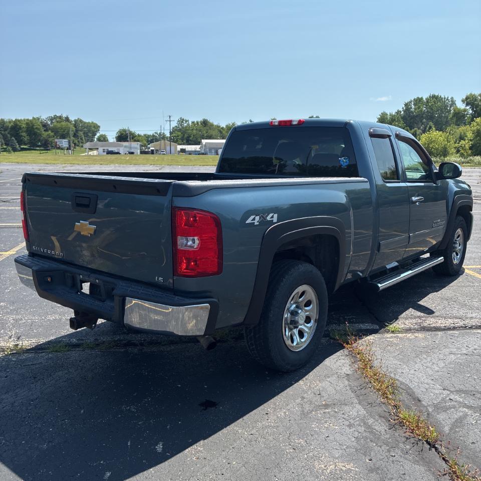Chevrolet Silverado 1500 4WD Ext Cab 143.5" LS 2012