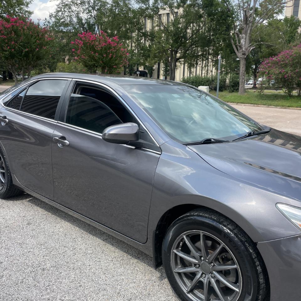 Toyota Camry 4dr Sdn I4 Auto XLE (Natl) 2015