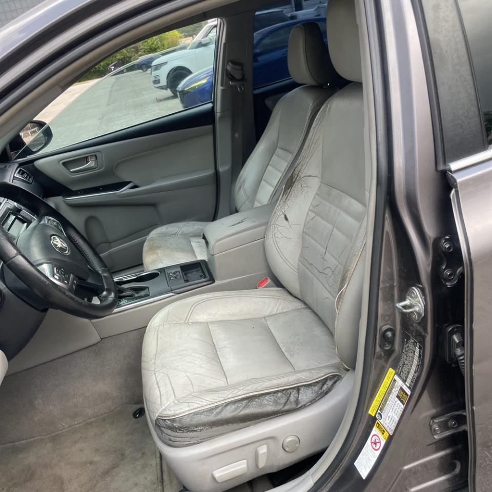 Toyota Camry 4dr Sdn I4 Auto XLE (Natl) 2015