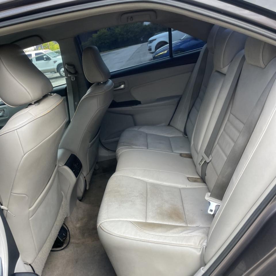 Toyota Camry 4dr Sdn I4 Auto XLE (Natl) 2015