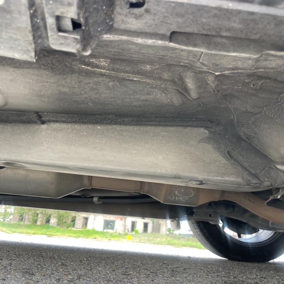 Toyota Camry 4dr Sdn I4 Auto XLE (Natl) 2015