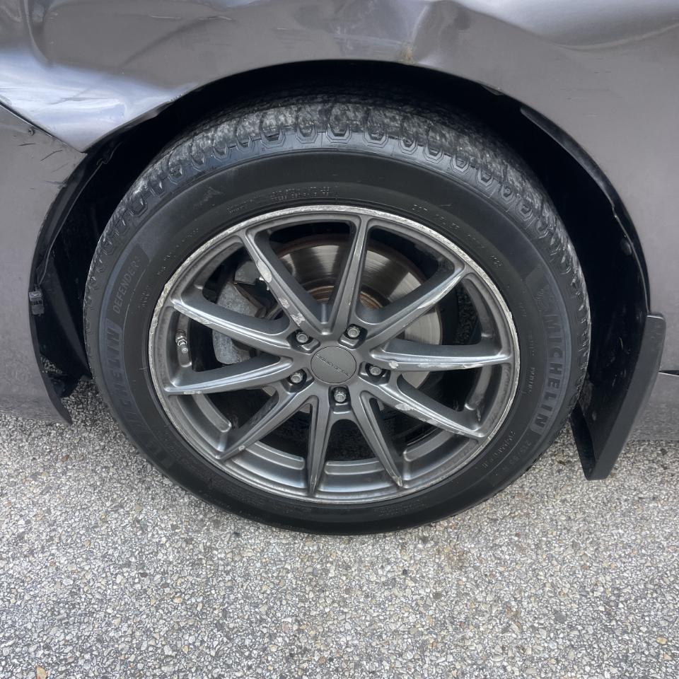 Toyota Camry 4dr Sdn I4 Auto XLE (Natl) 2015