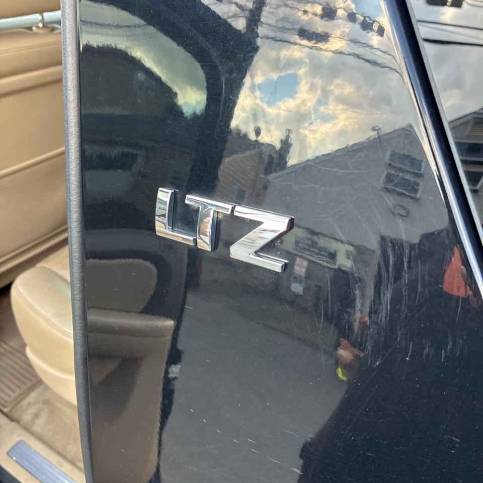 Chevrolet Suburban 4WD 4dr 1500 LTZ 2013