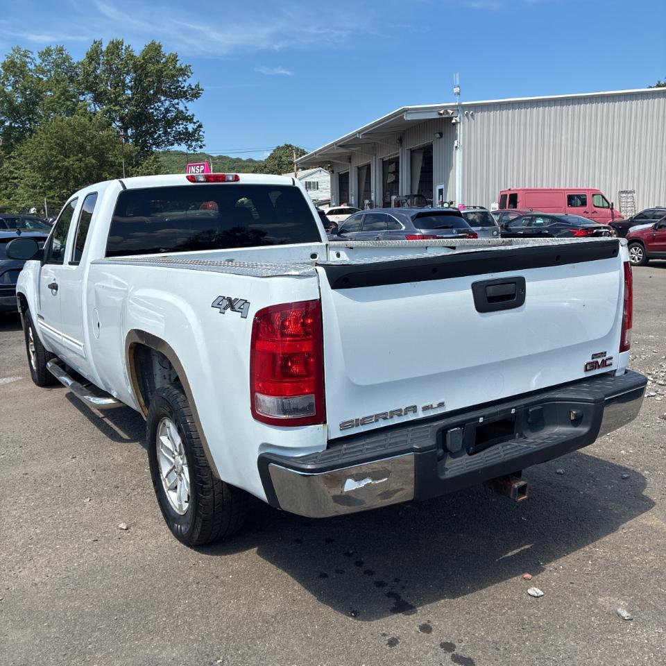 GMC Sierra 1500 4WD Ext Cab 157.5" SLE 2013