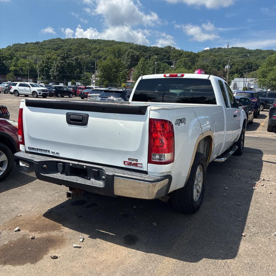GMC Sierra 1500 4WD Ext Cab 157.5" SLE 2013