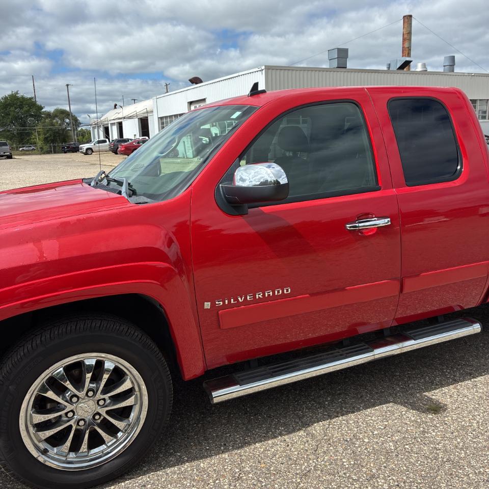 Chevrolet Silverado 1500 4WD Ext Cab 143.5" LT w/1LT 2007