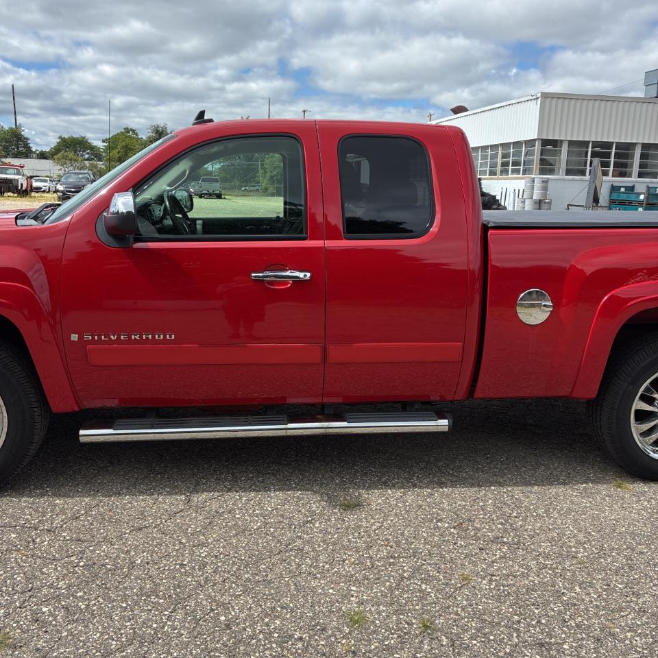 Chevrolet Silverado 1500 4WD Ext Cab 143.5" LT w/1LT 2007