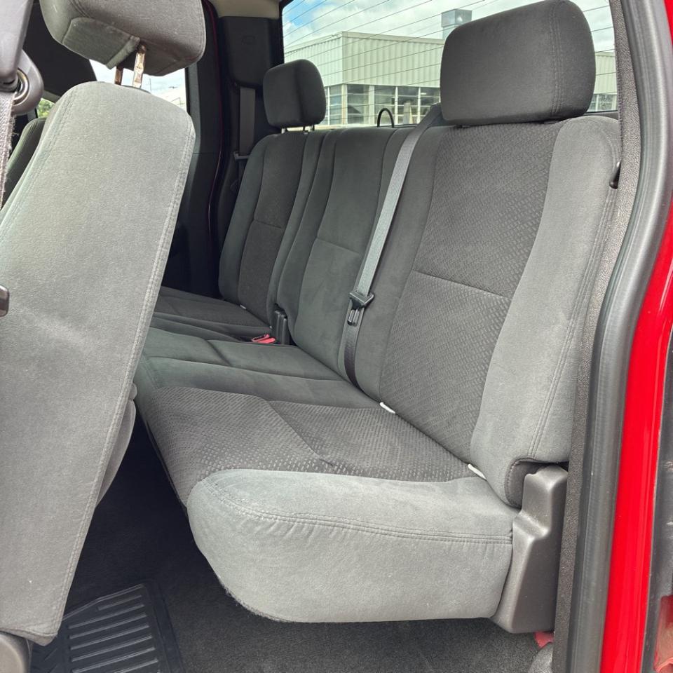 Chevrolet Silverado 1500 4WD Ext Cab 143.5" LT w/1LT 2007