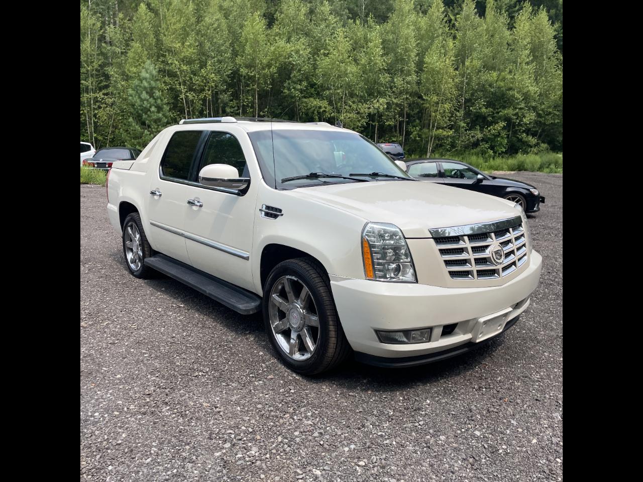 Cadillac Escalade EXT AWD 4dr Premium 2012