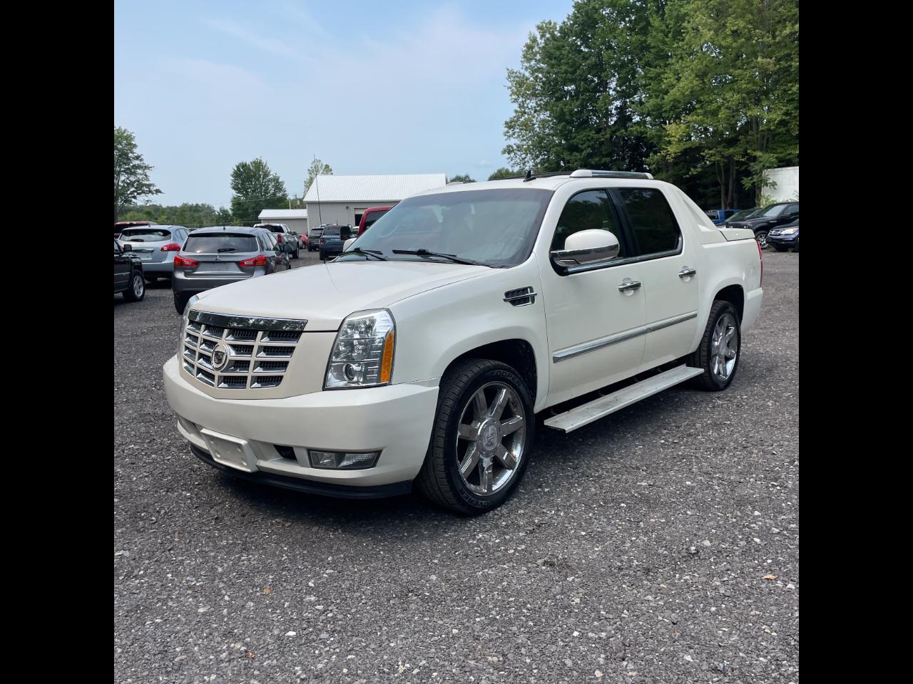 Cadillac Escalade EXT AWD 4dr Premium 2012