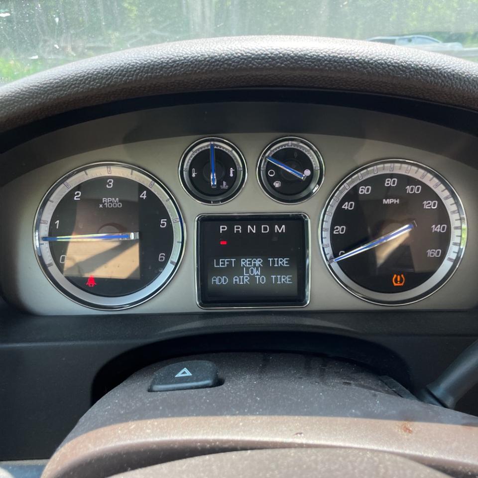 Cadillac Escalade EXT AWD 4dr Premium 2012