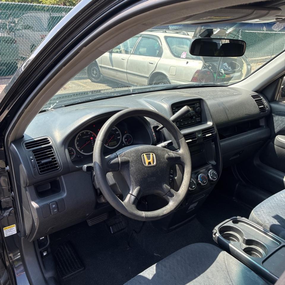 Honda CR-V 4WD LX AT 2005