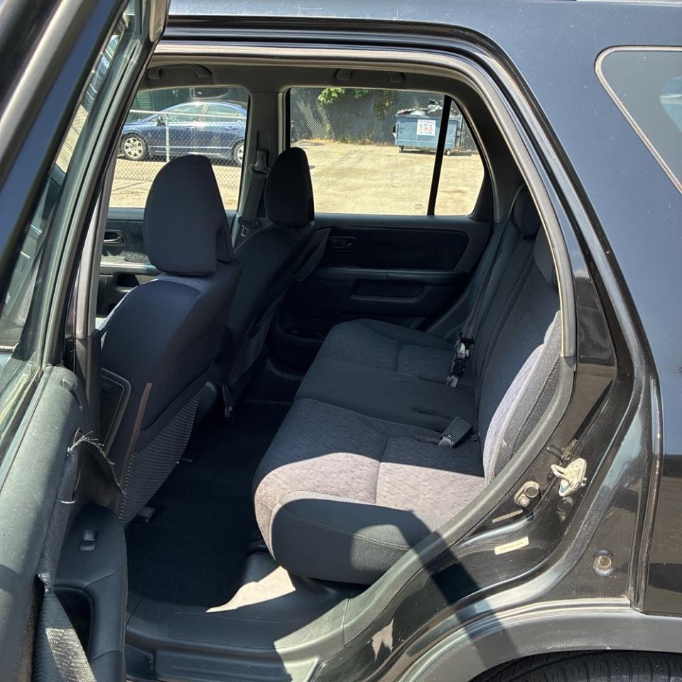 Honda CR-V 4WD LX AT 2005