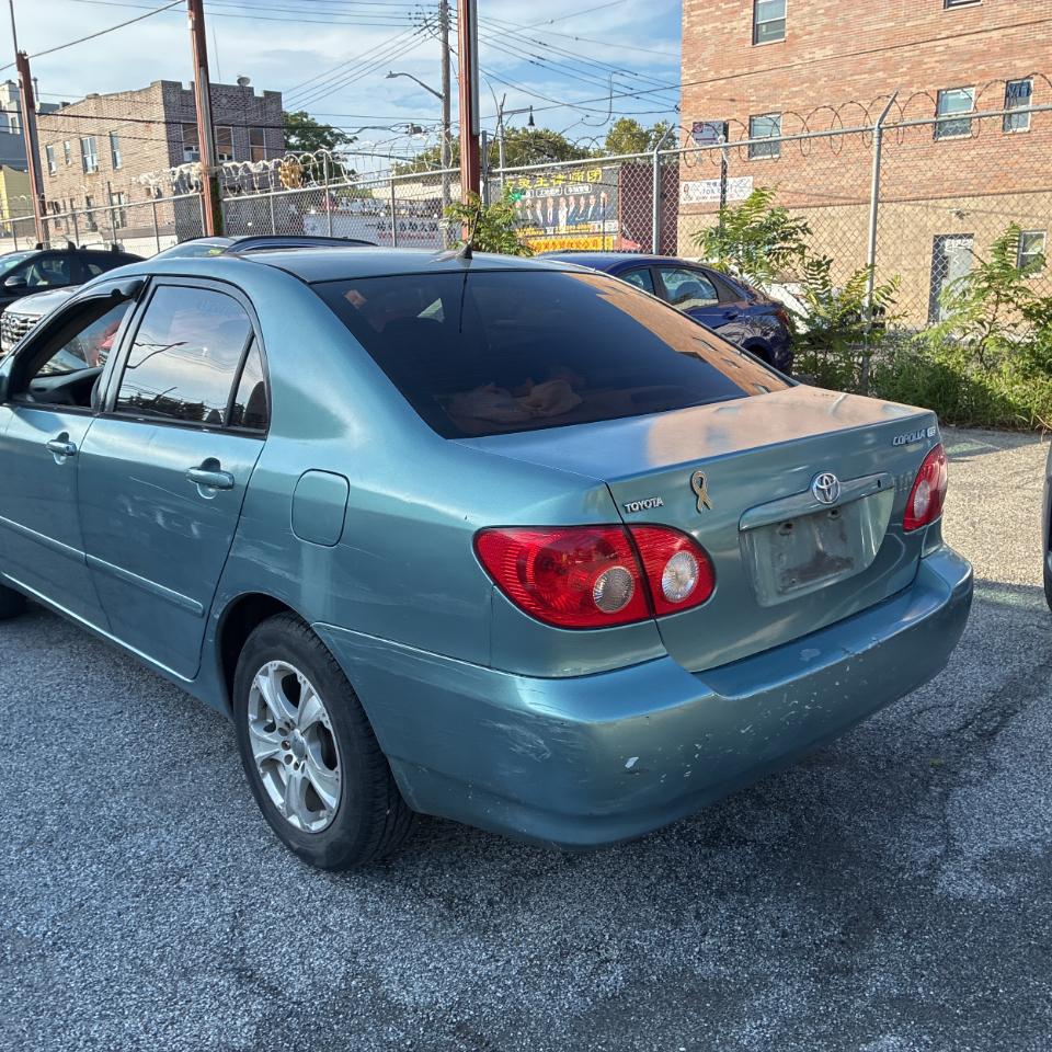 Toyota Corolla 4dr Sdn LE Auto 2006