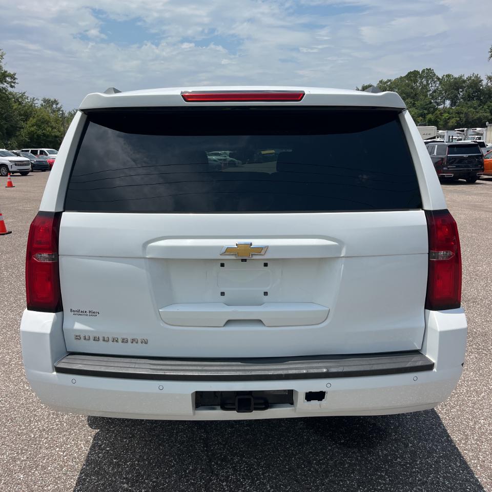 Chevrolet Suburban 4WD 4dr 1500 LT 2019