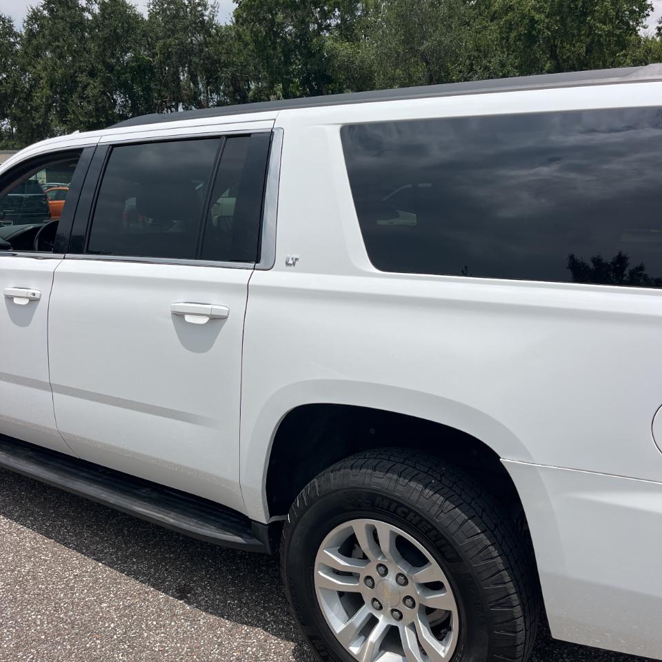 Chevrolet Suburban 4WD 4dr 1500 LT 2019
