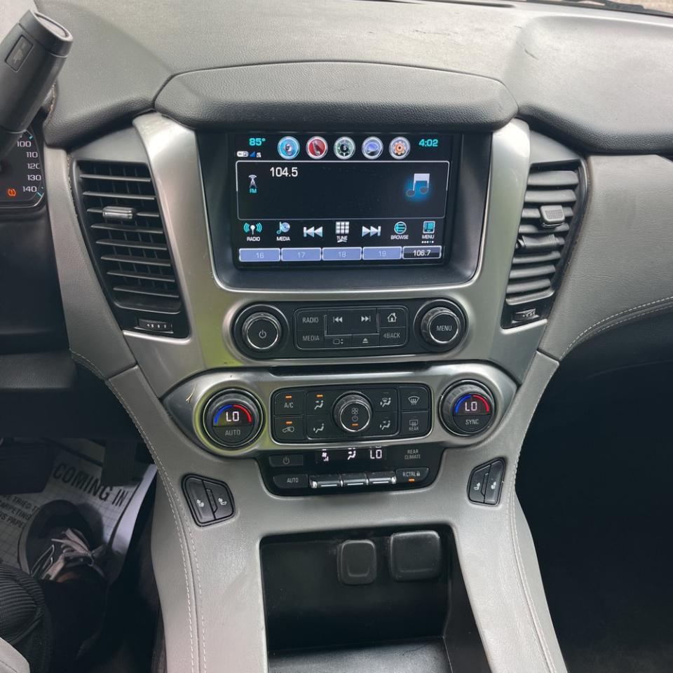 Chevrolet Suburban 4WD 4dr 1500 LT 2019