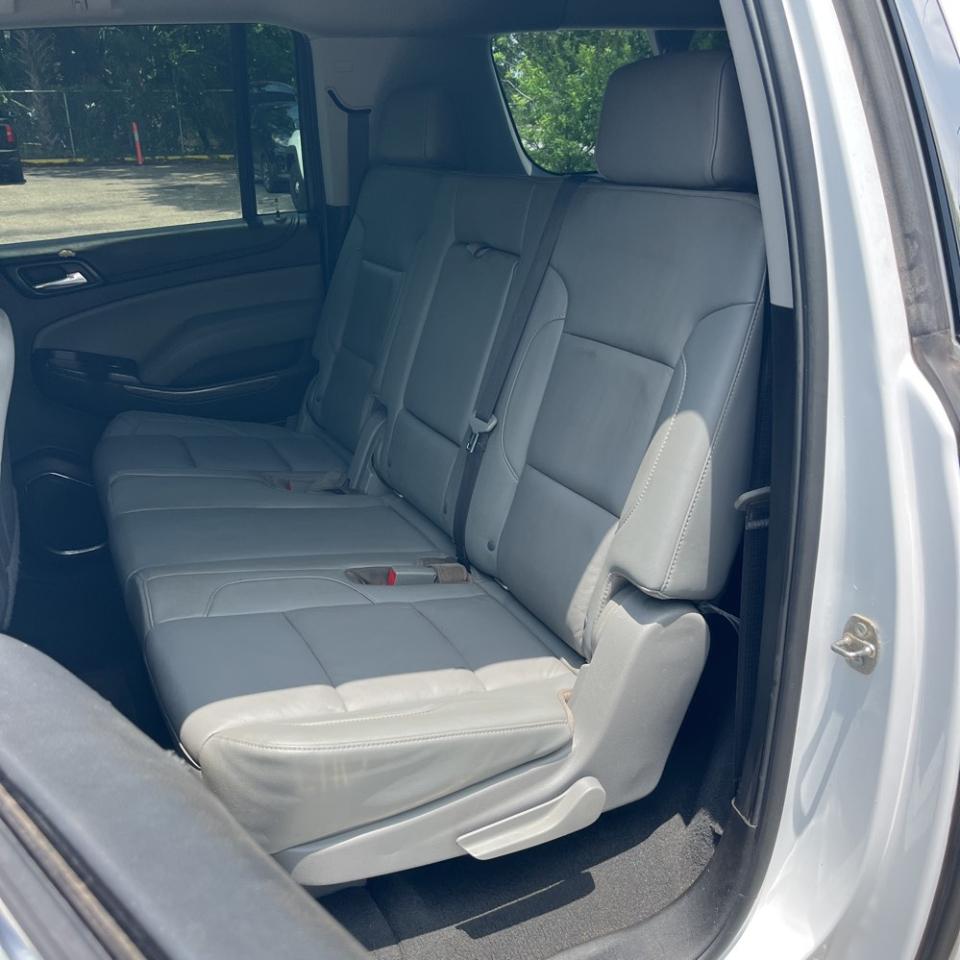 Chevrolet Suburban 4WD 4dr 1500 LT 2019