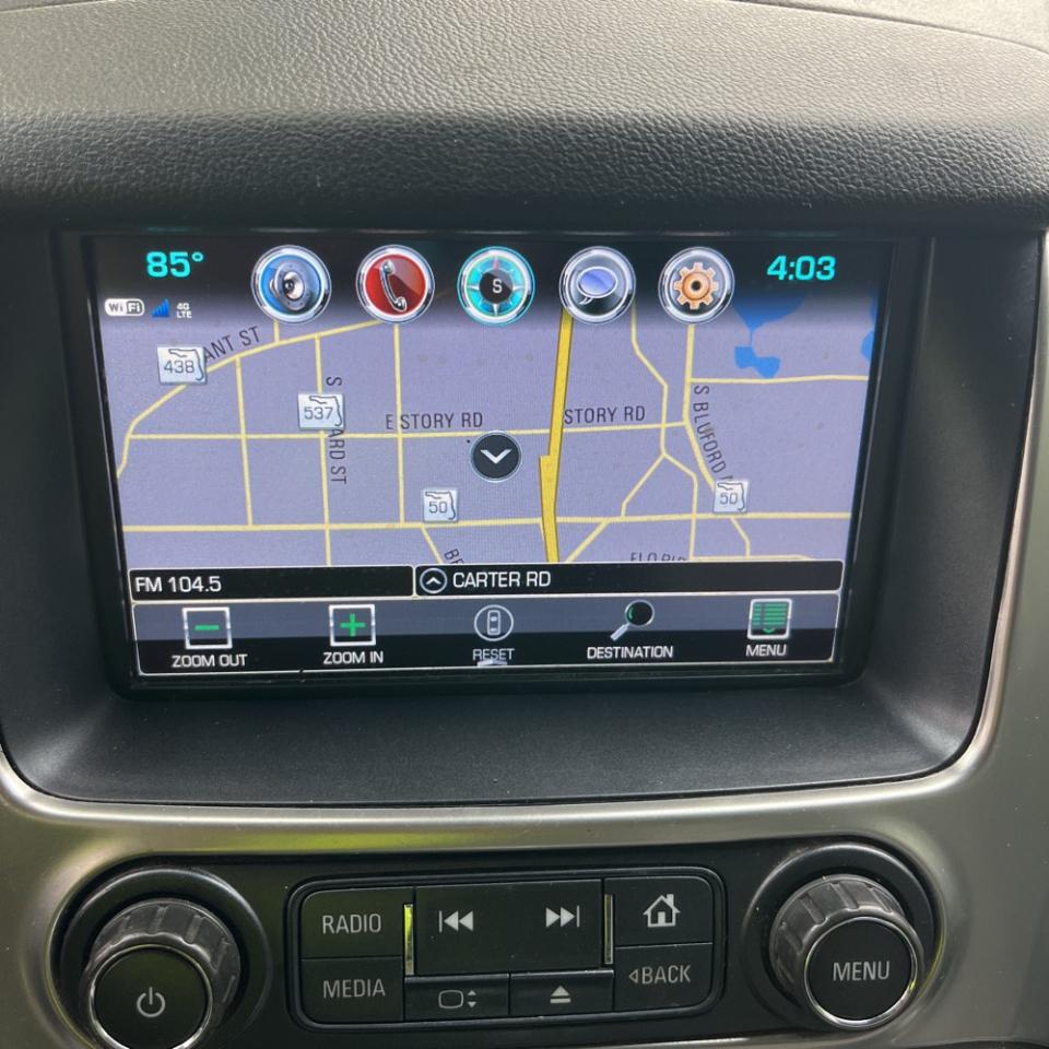 Chevrolet Suburban 4WD 4dr 1500 LT 2019