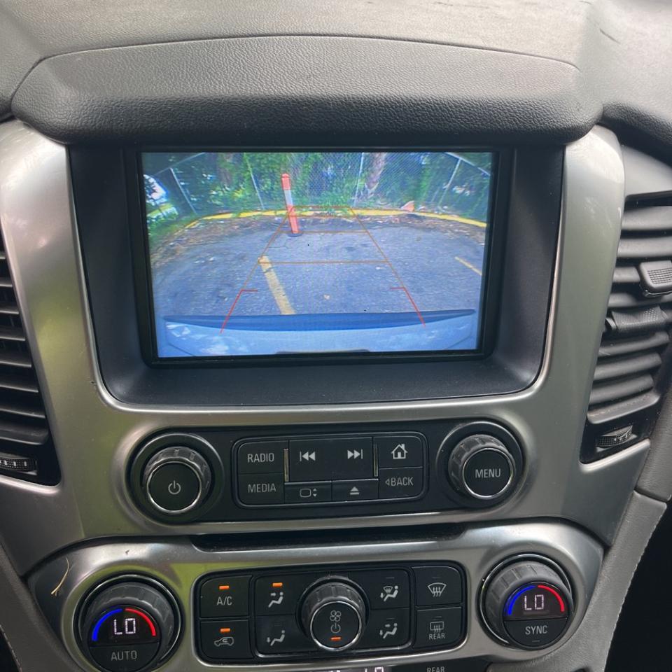 Chevrolet Suburban 4WD 4dr 1500 LT 2019