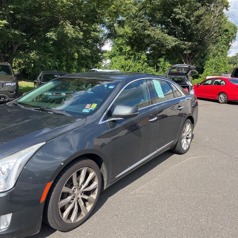 Cadillac XTS 4dr Sdn Luxury AWD 2015