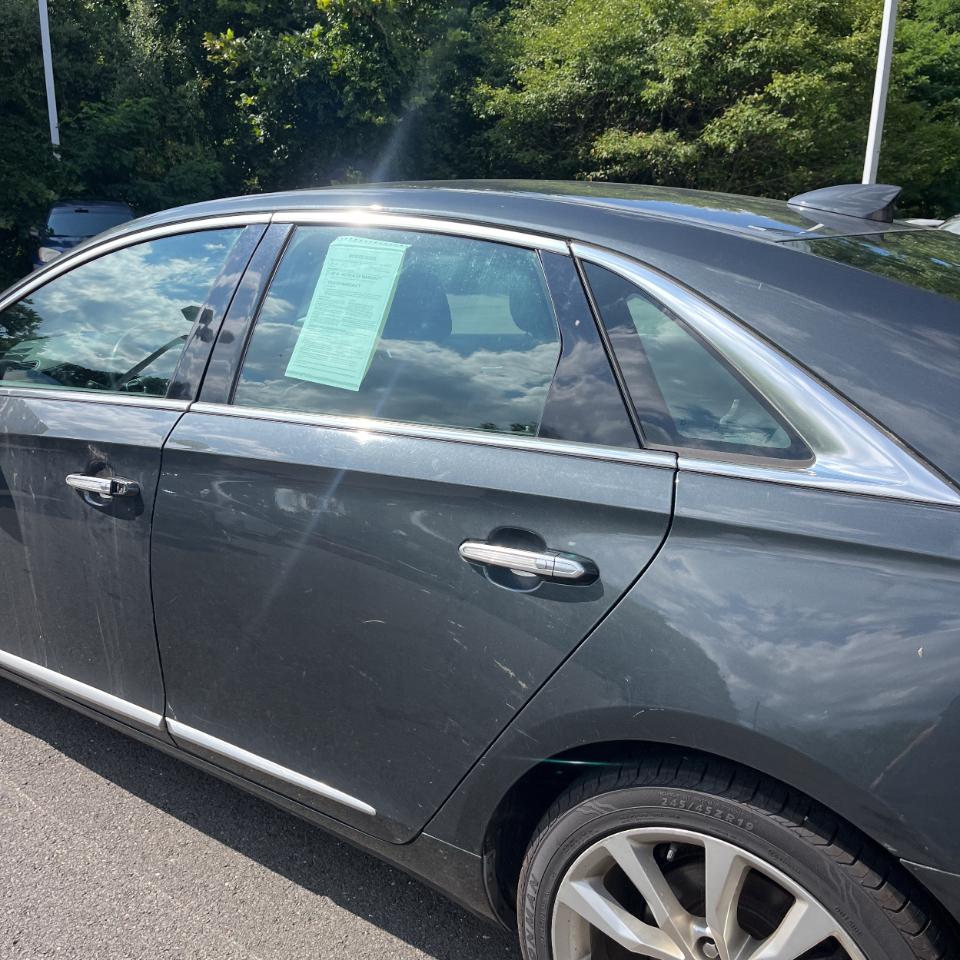 Cadillac XTS 4dr Sdn Luxury AWD 2015