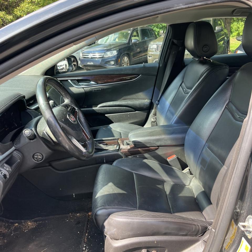 Cadillac XTS 4dr Sdn Luxury AWD 2015
