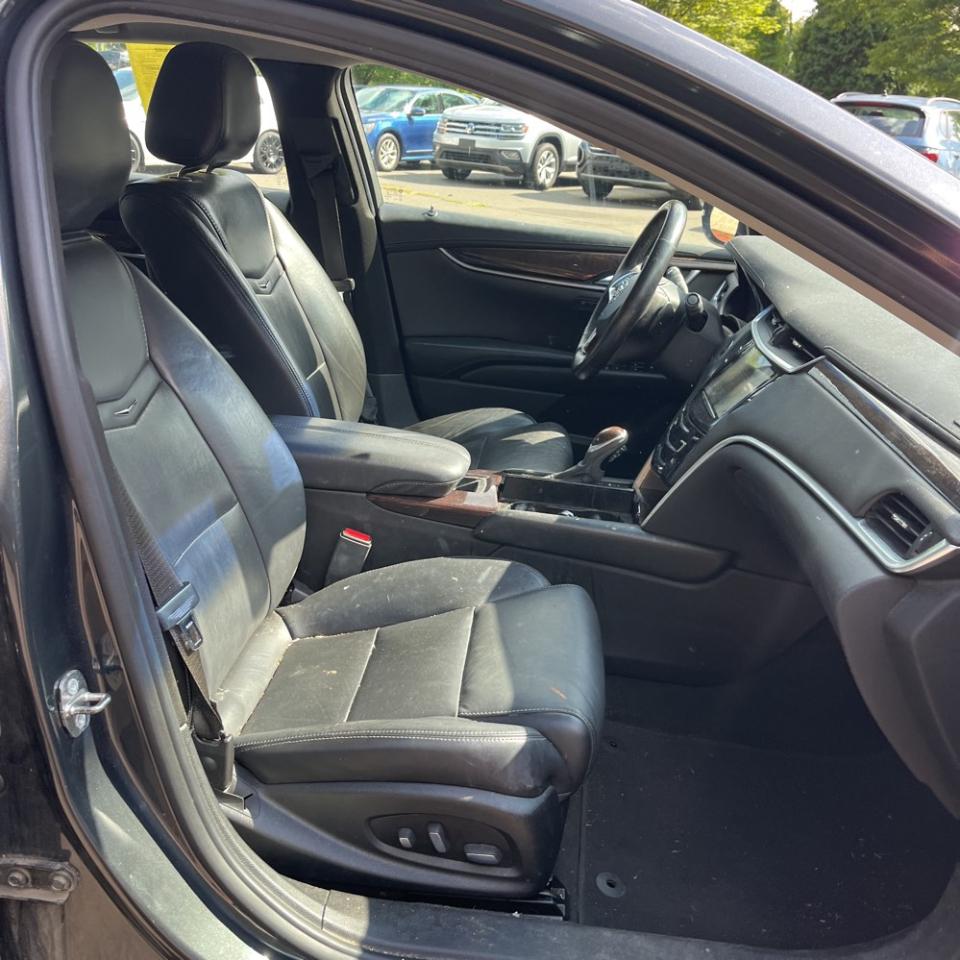 Cadillac XTS 4dr Sdn Luxury AWD 2015