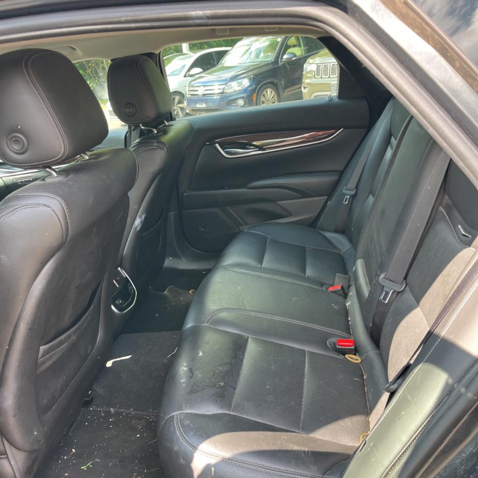 Cadillac XTS 4dr Sdn Luxury AWD 2015