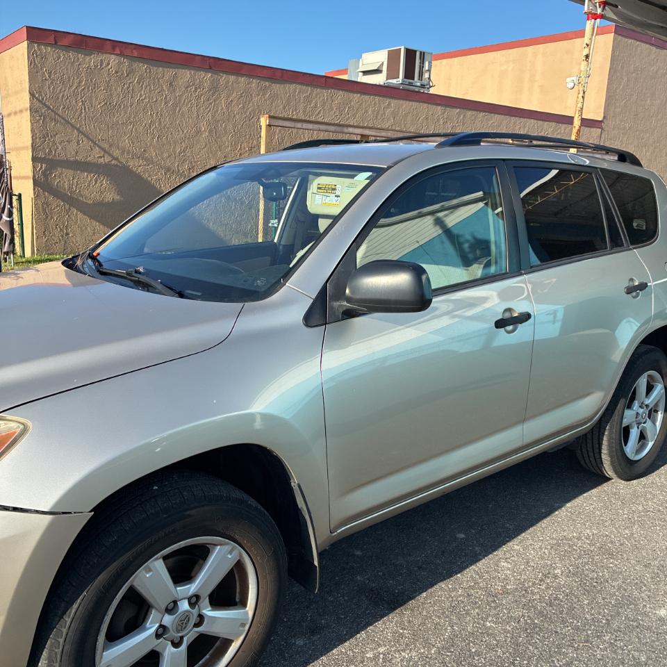 Toyota RAV4 FWD 4dr V6 5-Spd AT (Natl) 2008