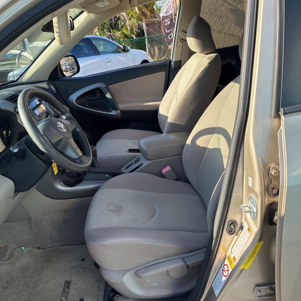Toyota RAV4 FWD 4dr V6 5-Spd AT (Natl) 2008