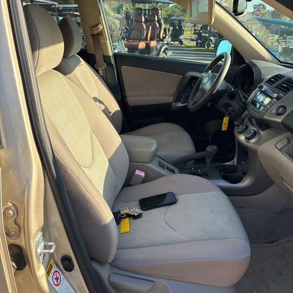 Toyota RAV4 FWD 4dr V6 5-Spd AT (Natl) 2008