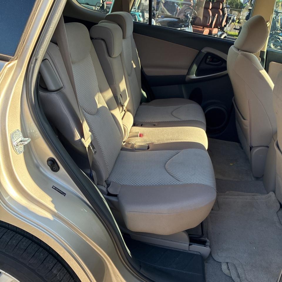 Toyota RAV4 FWD 4dr V6 5-Spd AT (Natl) 2008