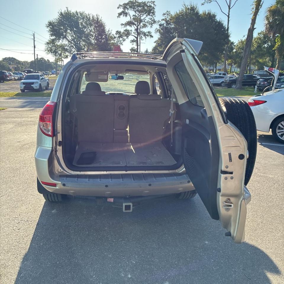 Toyota RAV4 FWD 4dr V6 5-Spd AT (Natl) 2008