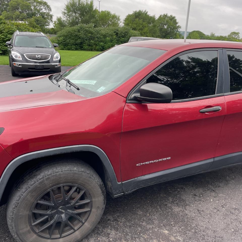 Jeep Cherokee 4WD 4dr Sport 2015