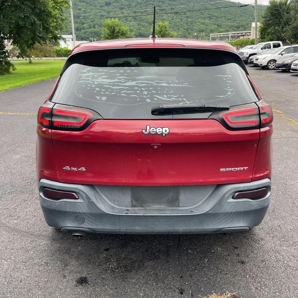Jeep Cherokee 4WD 4dr Sport 2015